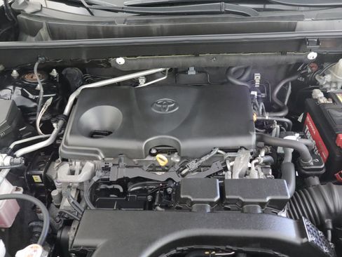 Used 2019 Toyota RAV4 XLE Premium w/ Cold Weather Package AWD/4WD image 29
