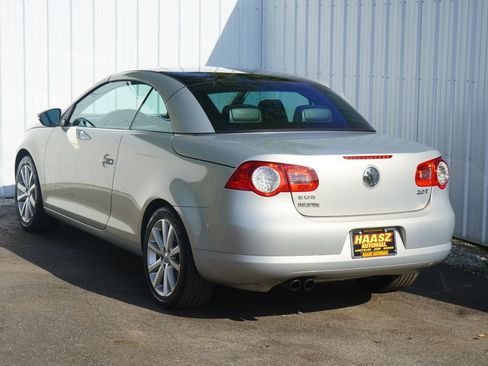 Used 2009 Volkswagen Eos Komfort FWD image 4