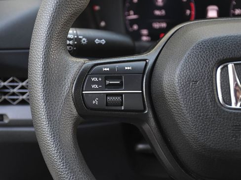 Used 2023 Honda Accord LX image 8