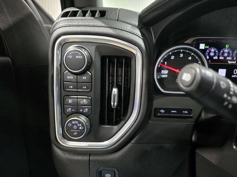 Used 2020 Chevrolet Silverado 1500 LTZ w/ LTZ Premium Package image 38