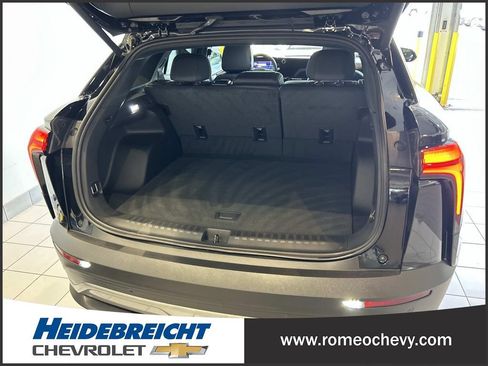 Used 2024 Chevrolet Blazer EV LT AWD/4WD image 15