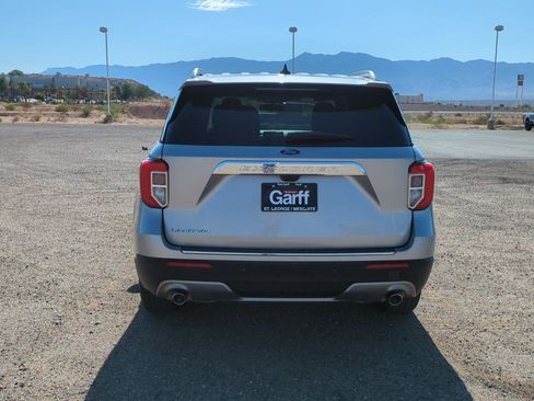 Used 2023 Ford Explorer Limited RWD image 4