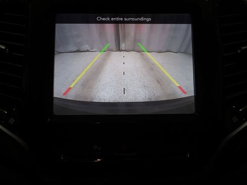 Used 2019 Jeep Cherokee Limited AWD/4WD image 28