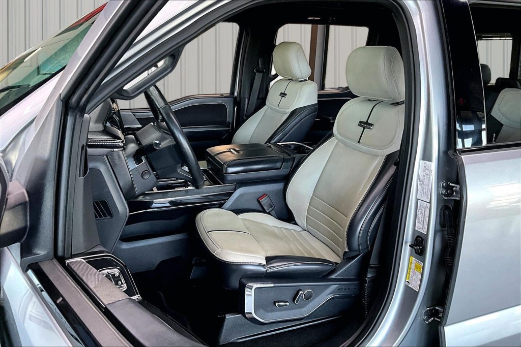 Used 2023 Ford F150 Lightning Platinum AWD/4WD image 21
