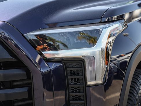 Used 2024 Toyota Tundra Limited AWD/4WD image 23