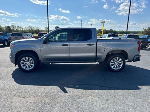 Used 2023 Chevrolet Silverado 1500 Custom AWD/4WD image 15