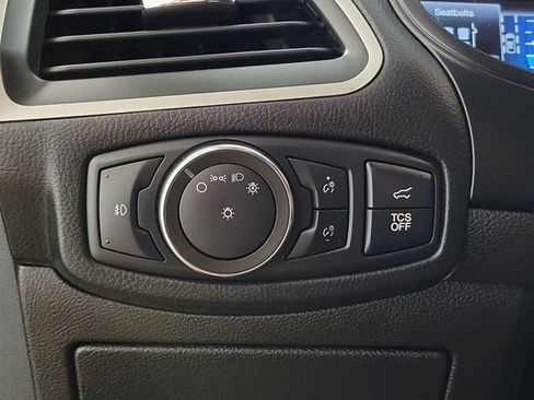 Used 2022 Ford Edge SEL w/ Convenience Package AWD/4WD image 23