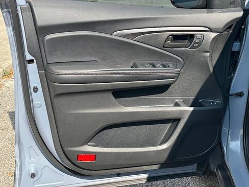Used 2022 Honda Pilot TrailSport image 13