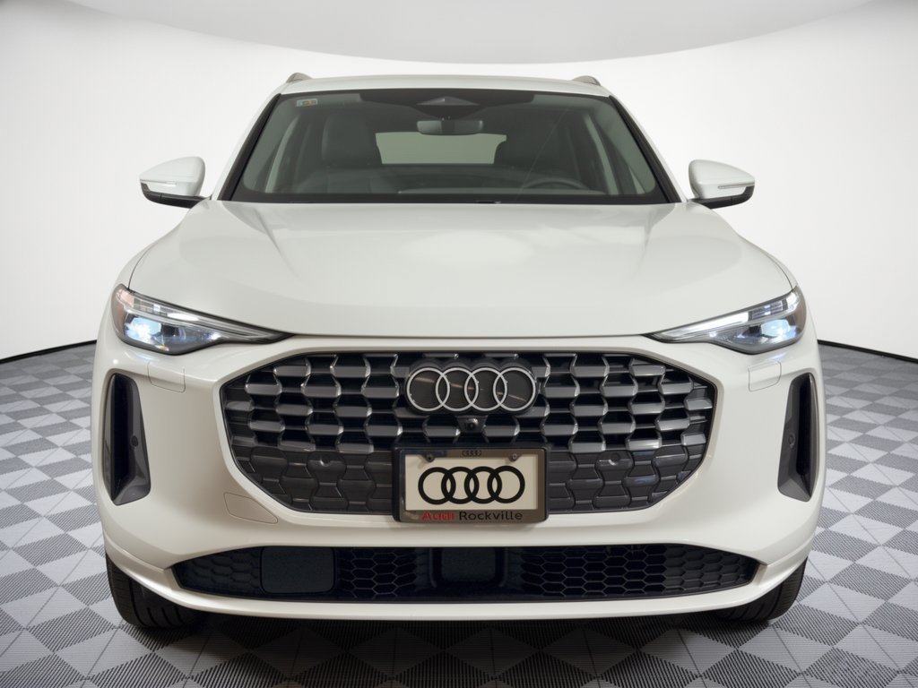 Used 2025 Audi Q5 Premium Plus w/ Premium Plus AWD/4WD image 6