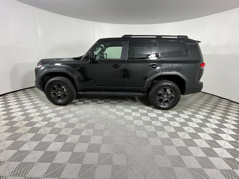 Used 2025 Lexus GX 550 image 2