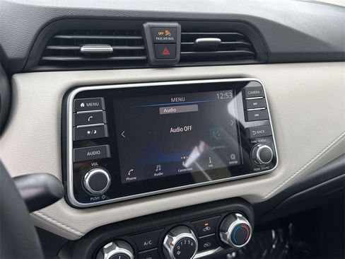 Certified 2021 Nissan Versa SV image 24