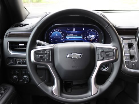 Used 2023 Chevrolet Tahoe Z71 AWD/4WD image 23