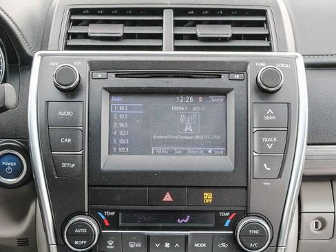 Used 2017 Toyota Camry LE image 15