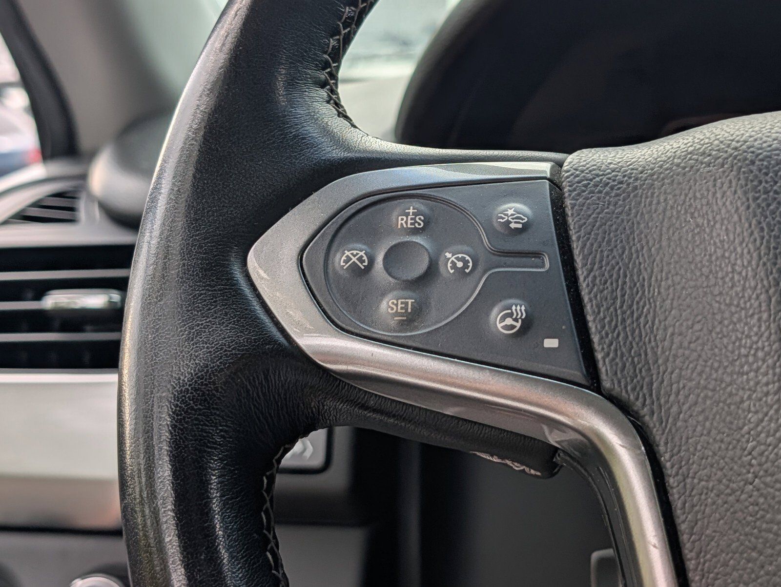 Used 2019 Chevrolet Tahoe Premier AWD/4WD image 41