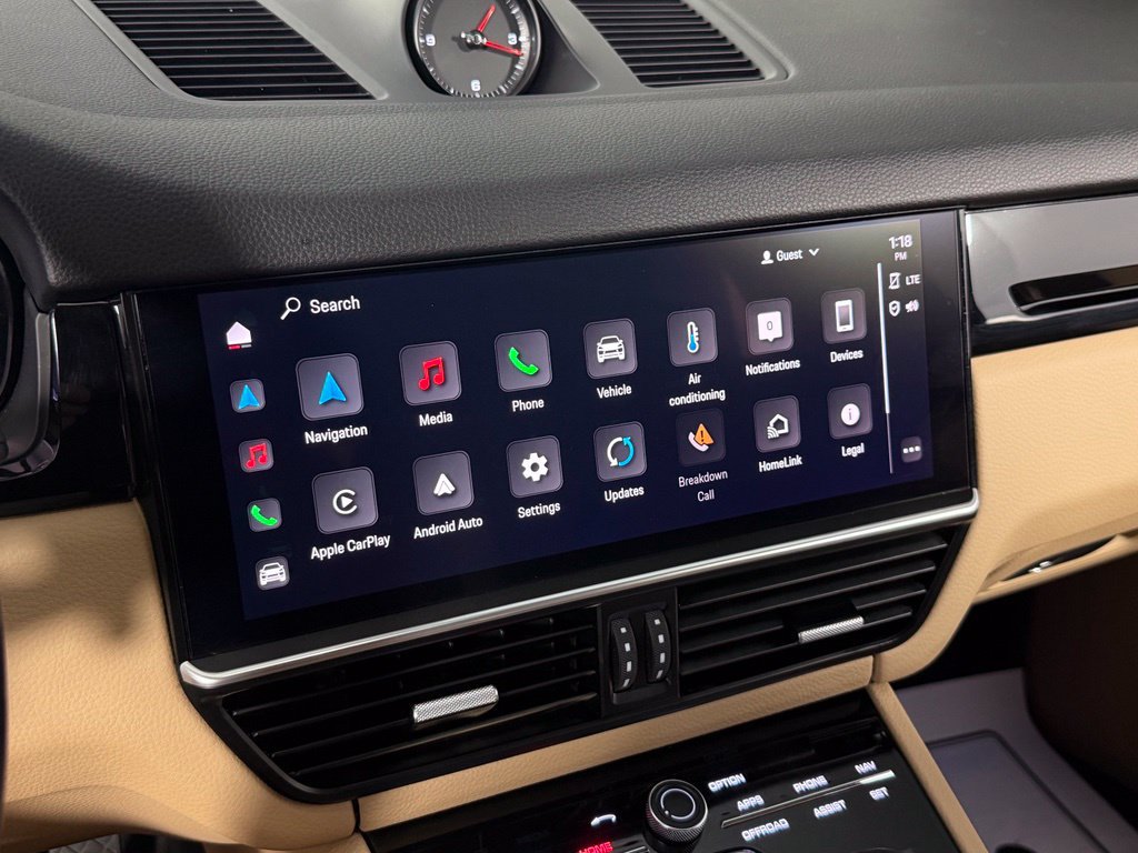 Certified 2023 Porsche Cayenne AWD/4WD image 29
