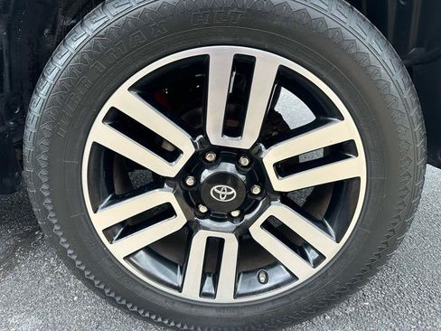 Used 2019 Toyota 4Runner Limited AWD/4WD image 37