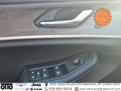 New 2025 Jeep Grand Cherokee Limited w/ Black Appearance Package image 28