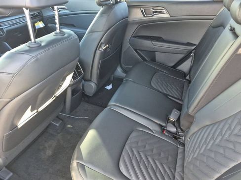New 2026 Kia Sportage X-Line w/ X-Line Technology Package AWD/4WD image 12