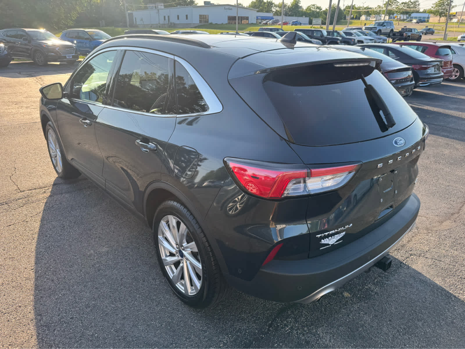 Used 2022 Ford Escape Titanium w/ Titanium Elite Package AWD/4WD image 5