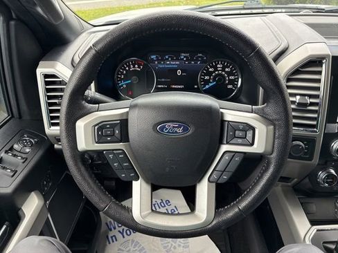 Used 2016 Ford F150 Lariat w/ Equipment Group 502A Luxury AWD/4WD image 18