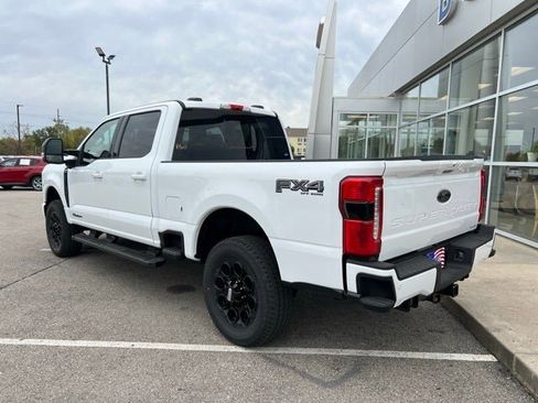 New 2026 Ford F250 Lariat w/ Black Appearance Package image 3