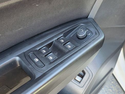 Used 2021 Volkswagen Atlas SE image 30