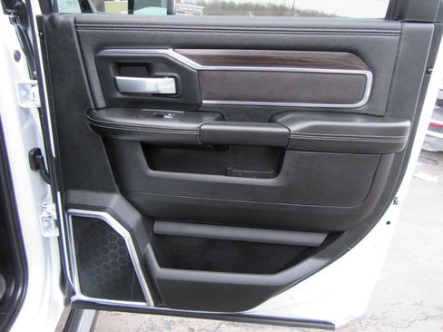 Used 2025 RAM 2500 Laramie image 74