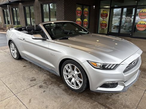 Used 2015 Ford Mustang GT Premium w/ Equipment Group 401A image 4