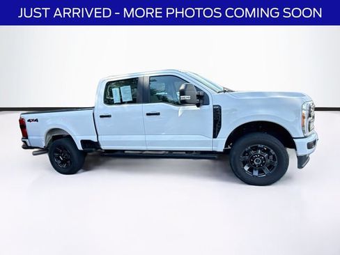 Used 2023 Ford F250 XL w/ STX Appearance Package AWD/4WD image 9