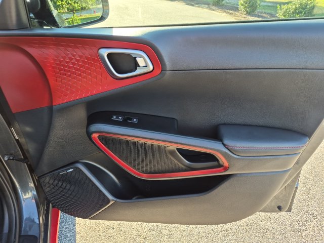 Used 2020 Kia Soul GT-Line Turbo FWD image 36