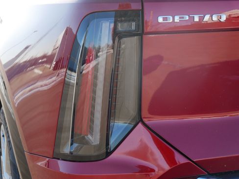 New 2026 Cadillac Optiq Luxury 1 image 15