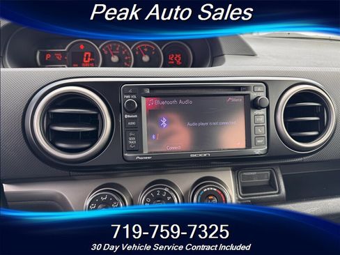 Used 2015 Scion xB FWD image 16