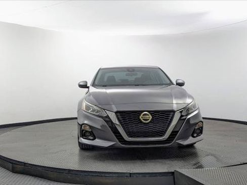 Used 2021 Nissan Altima 2.5 SL FWD image 12