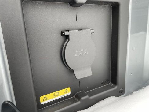 New 2025 Ford F150 XLT w/ Equipment Group 302A MID image 31