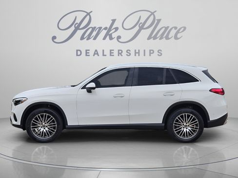 Certified 2026 Mercedes-Benz GLC 300 image 2