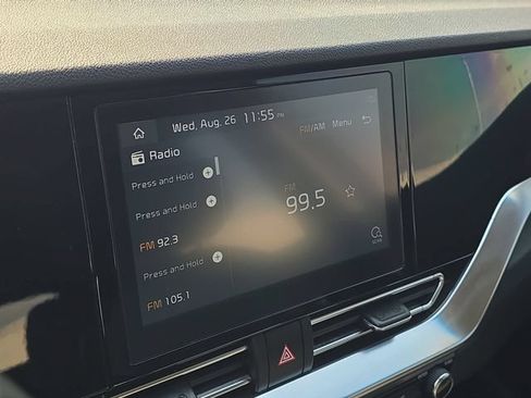 Used 2020 Kia Niro EX FWD image 19