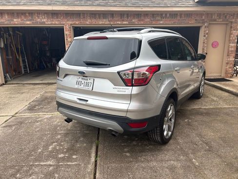 Used 2017 Ford Escape Titanium w/ Equipment Group 301A FWD image 9