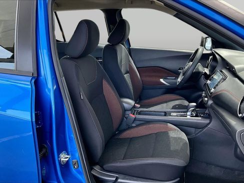 Certified 2023 Nissan Kicks SR FWD image 9