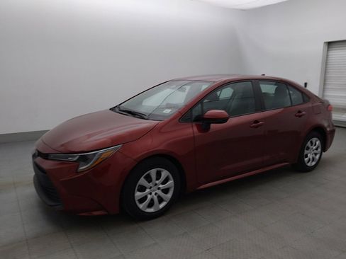 Used 2023 Toyota Corolla LE FWD image 2