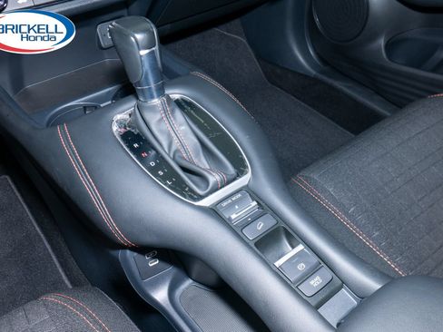 Certified 2025 Honda HR-V Sport image 29