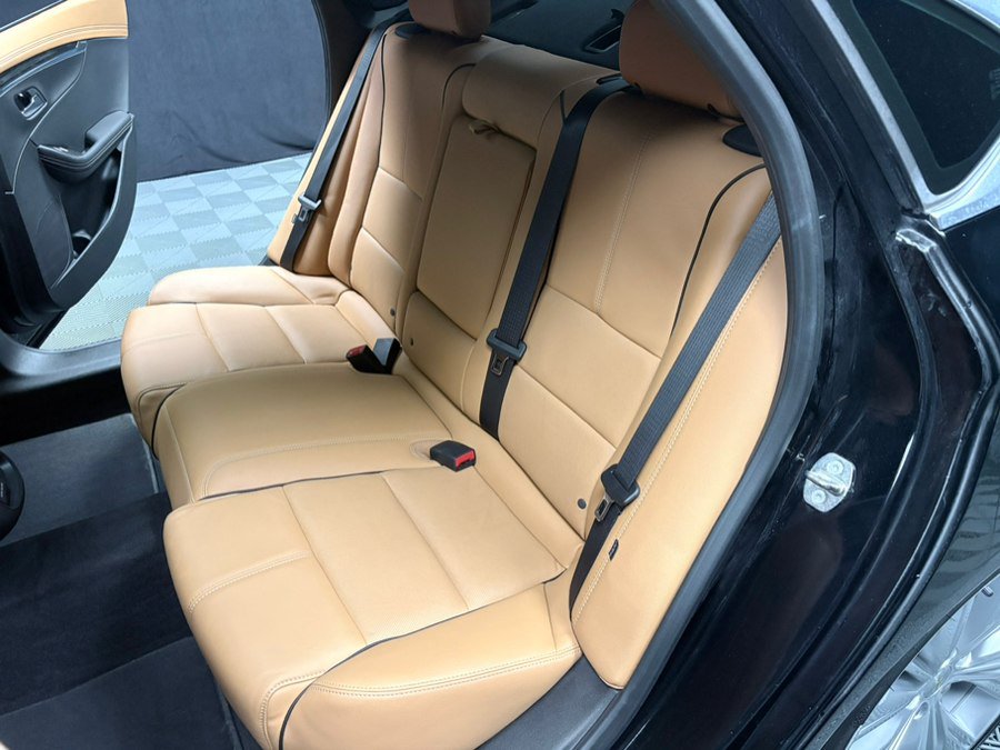 Used 2015 Chevrolet Impala LTZ FWD image 34