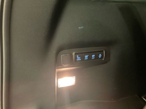 Used 2019 Ford Explorer Sport w/ Equipment Group 401A image 25