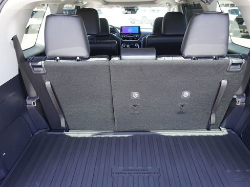 New 2026 Toyota Grand Highlander AWD image 8