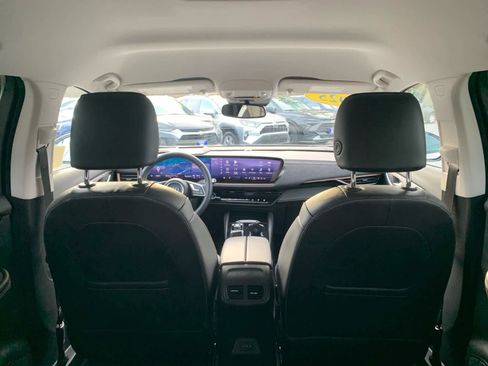 Certified 2025 Buick Envision Sport Touring image 37