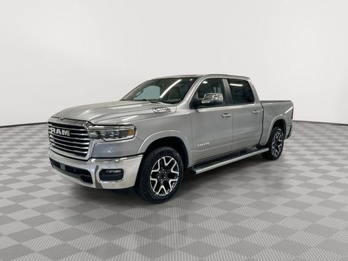 Used 2025 RAM 1500 Laramie image 5