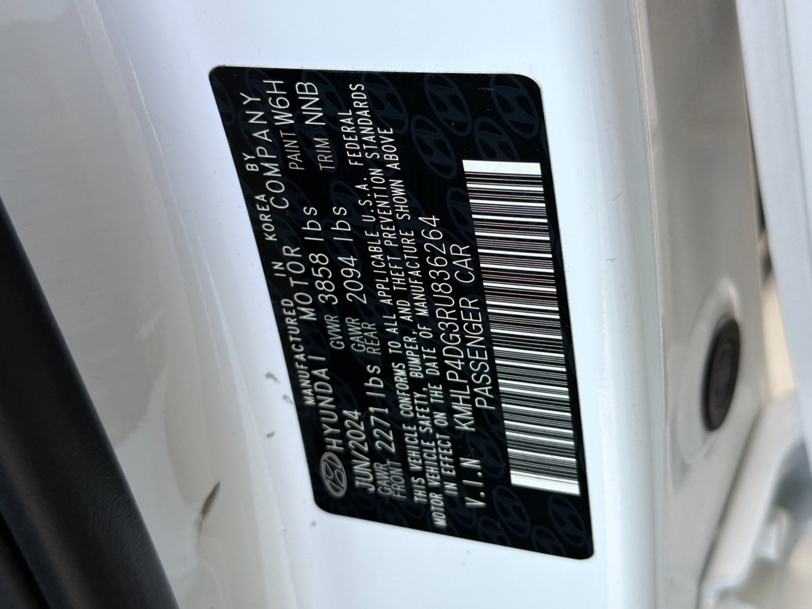 Used 2024 Hyundai Elantra Limited FWD image 28
