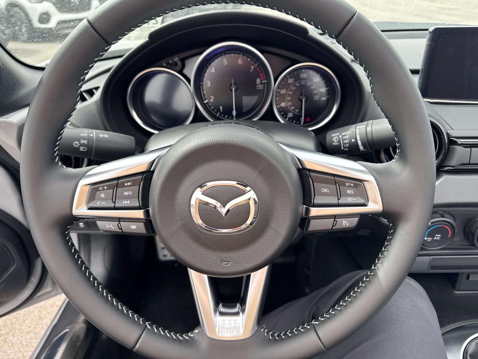 New 2026 MAZDA MX-5 Miata Club w/ Interior Package RWD image 13