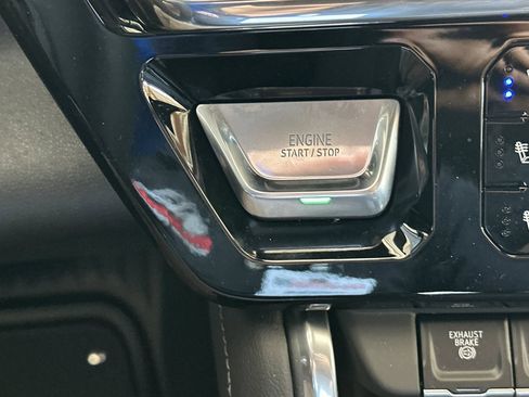 New 2025 GMC Sierra 2500 Denali w/ Denali Reserve Package image 23