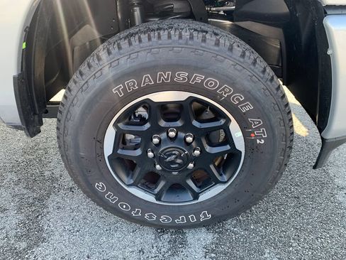Used 2026 RAM 2500 Laramie AWD/4WD image 12