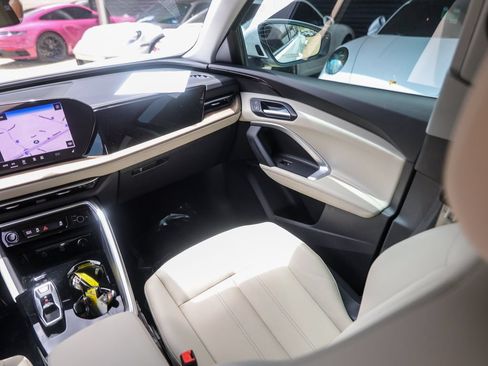 Used 2025 Audi Q5 Premium AWD/4WD image 33